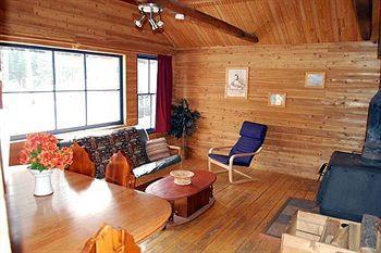 Beaver Lake Mountain Resort Kelowna Exterior photo